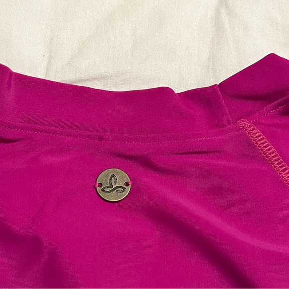Prana Rash Guard - Picture 4 of 6